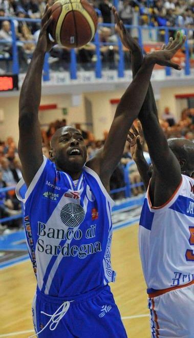 Devecchi, che coraggio nella mischia 