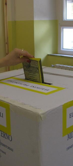 Feste in piazza per i 6 candidati sindaci 