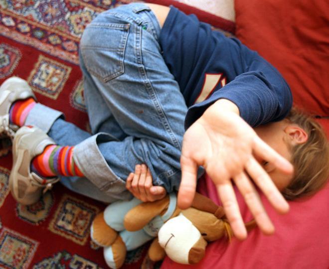 Pedofilia: la nipotina accusa il nonno 
