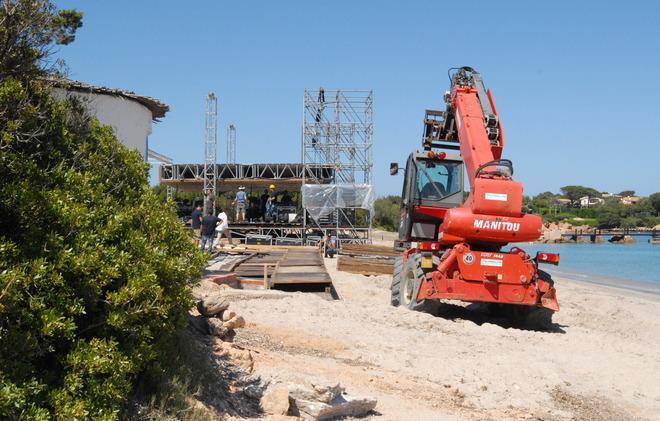 Matrimonio vip: ruspe in spiaggia, arrivano i vigili urbani