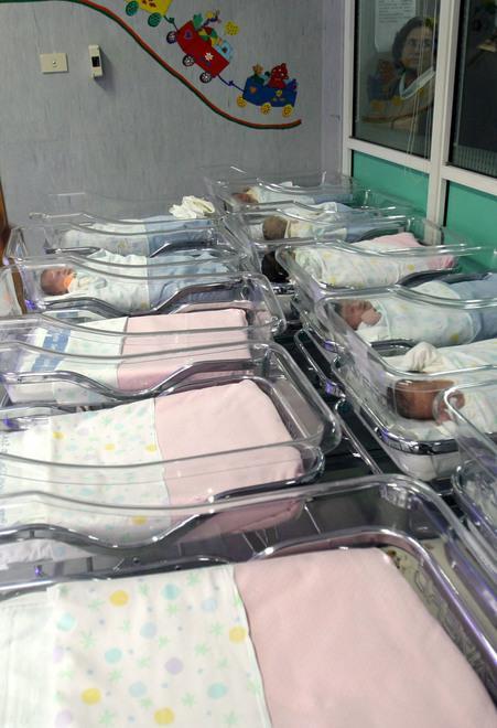 Un figlio dopo un tumore grazie agli ovuli congelati 