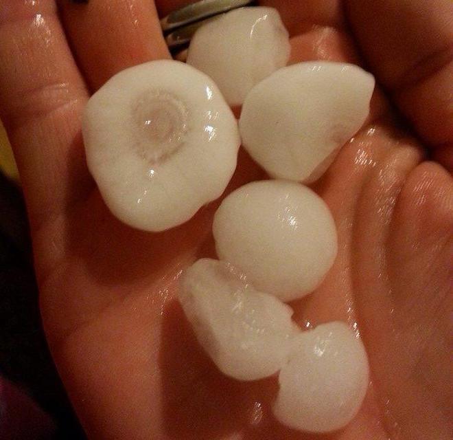 Dopo tuoni e fulmini una violenta grandinata 