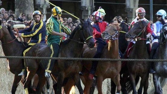 Palio, tutti gli schieramenti in campo