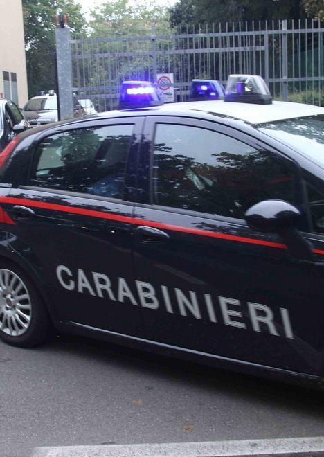 Una “fumeria” d’eroina nel capanno degli attrezzi 