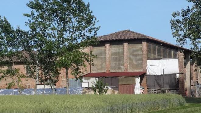 Ladri in un’azienda Spariscono mille litri di gasolio