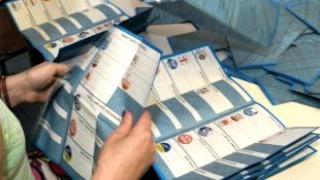 ELEZIONI:  Tutti gli eletti. L'8 giugno Tre ballottaggi a Sassuolo, Vignola e  Modena dove sarà sfida Muzzarelli-Bortolotti  | LO SPOGLIO COMUNE PER COMUNE | TWITTER 