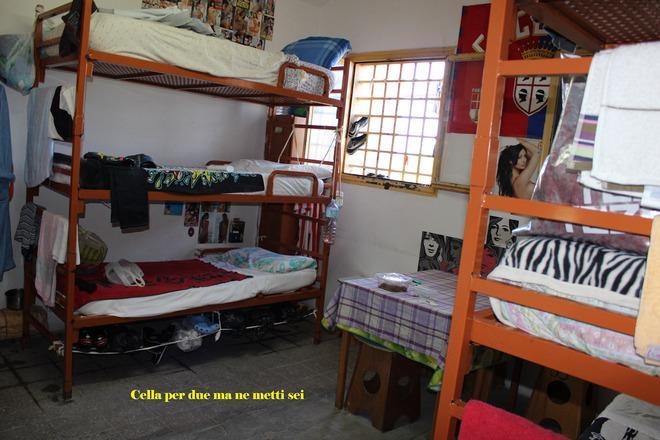 Tenta il suicidio in cella a Buoncammino, salvato dagli agenti 