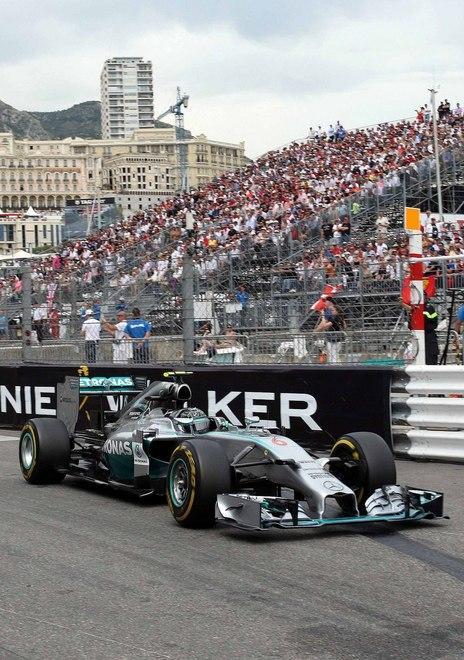 Le Mercedes dettano legge anche nel Gp di Monaco 
