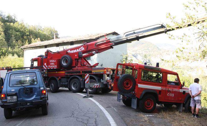 Fuoristrada in un burrone ferito ragazzo di 22 anni 