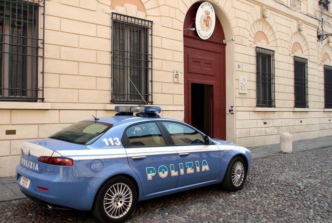 Usa lo spray urticante 