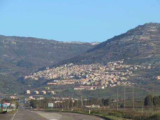 Turista perde il portafoglio, ma il barista lo ritrova e lo consegna ai carabinieri 