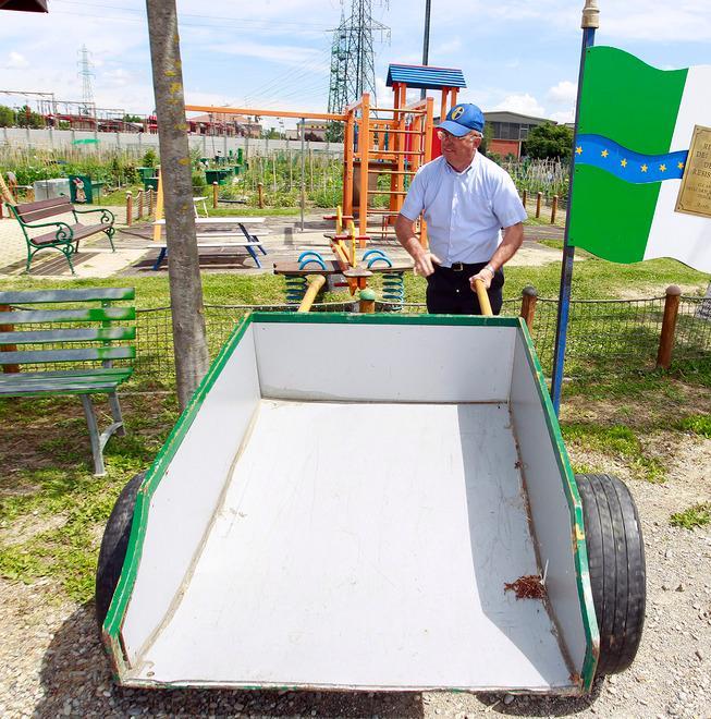 Razzia da 10mila euro agli orti per anziani 