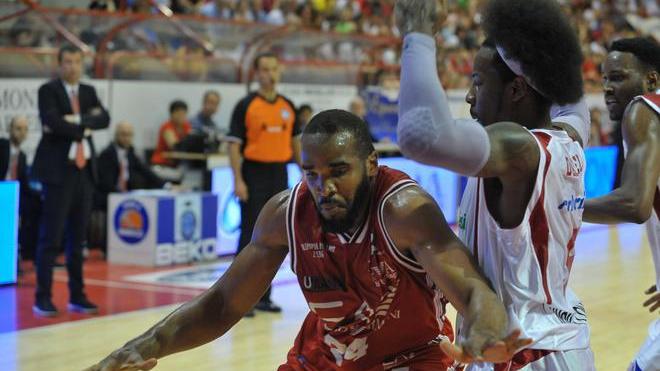 Stasera gara5, l’Armani è senza Gentile