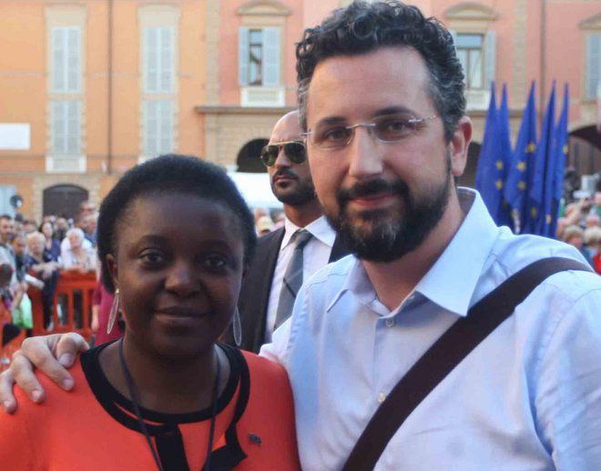 «Sto con i giovani e con le donne» 