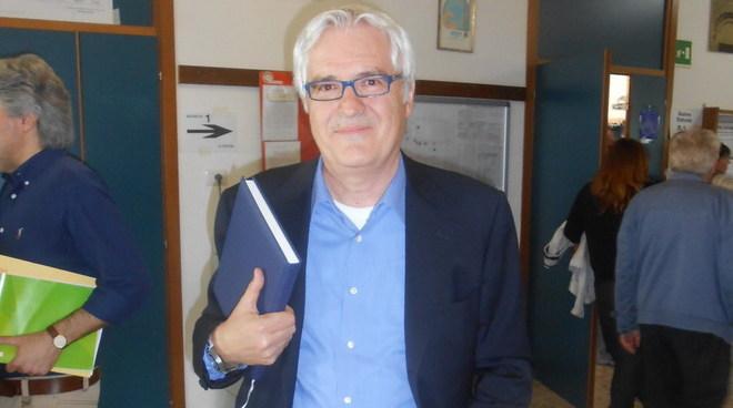 Stop al candidato appoggiato dal Pd 