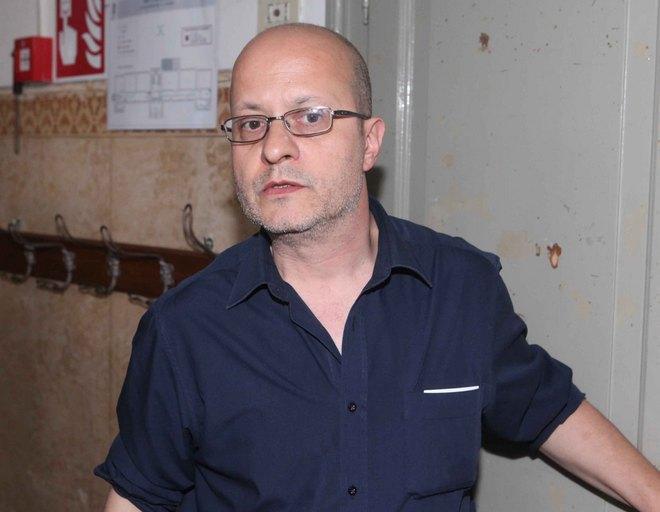 «Schede uguali e scritte dalla stessa mano» 