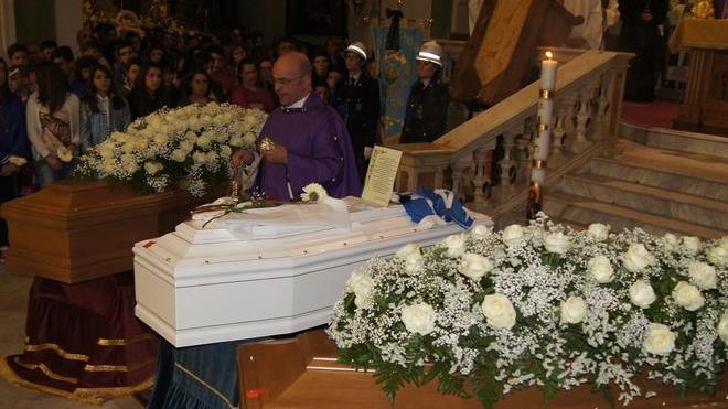 Strage di Tempio, sorvegliata la tomba di Giovanni Azzena a Trinità