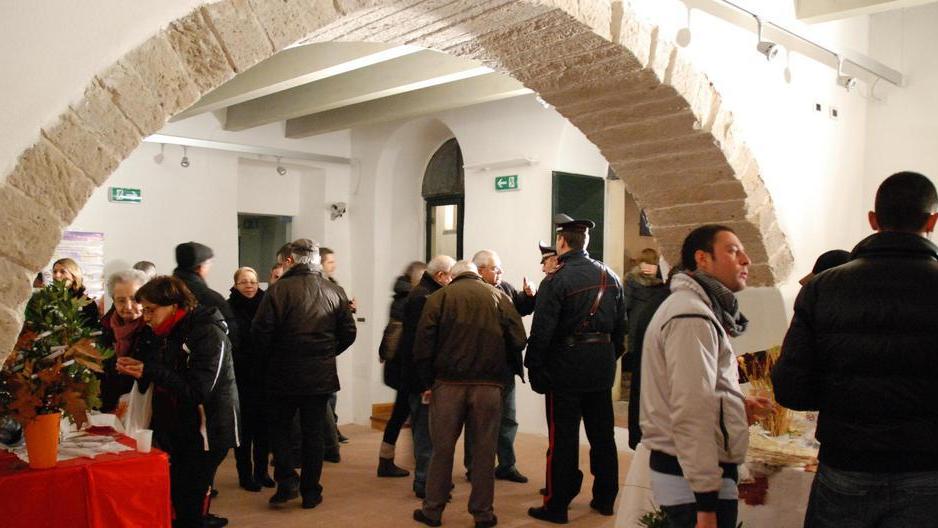 Visitatori alla scoperta di palazzi e chiese antiche