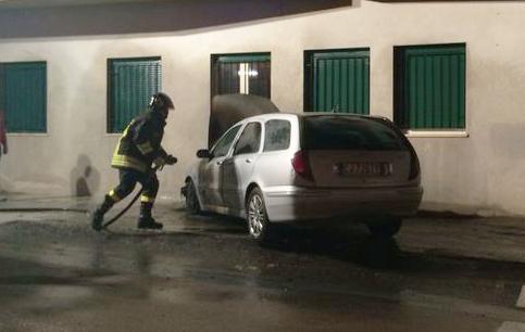 Cardedu, in fiamme l’auto del vice sindaco 