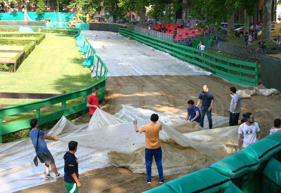 Ecco i campioni del Palio. Saluteranno il pubblico dal poggiolo dell'Arengo 