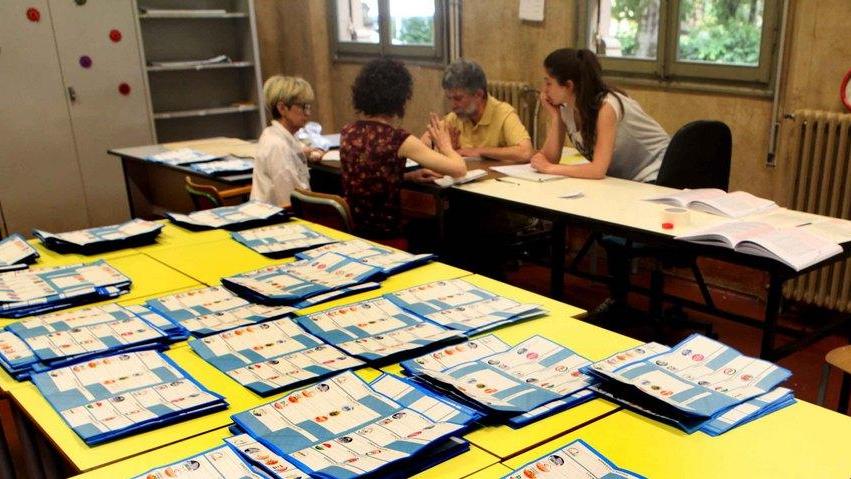 Caso-brogli, primi accertamenti della Digos