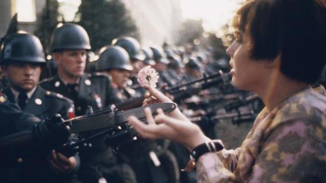 Jack Hirschman: «Uso la poesia contro l’ordine del mondo»