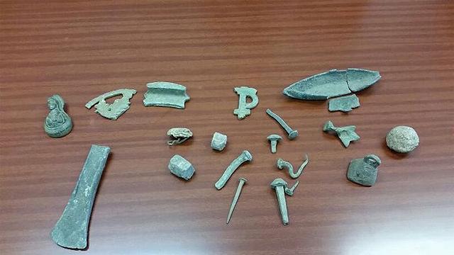 Due tombaroli scoperti e arrestati a Sassari 