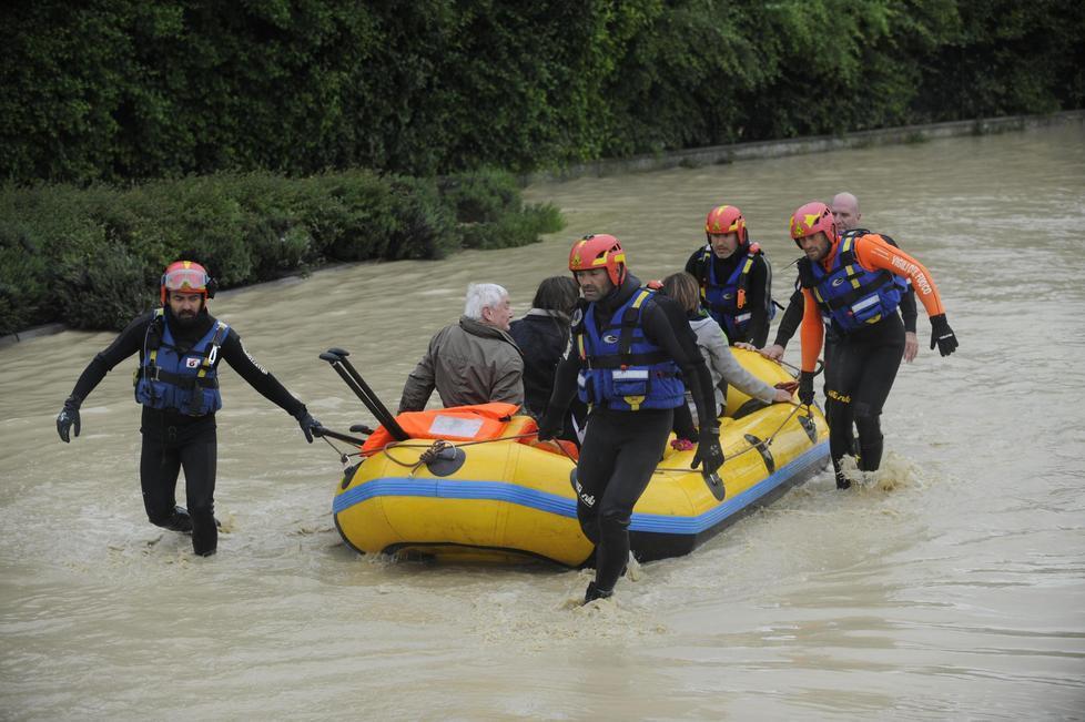 Alluvione: “Aipo non ha fondi? Ma perchè ha 200milioni di avanzo di bilancio?” 