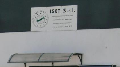 Concordia, travolto da un pezzo di metallo