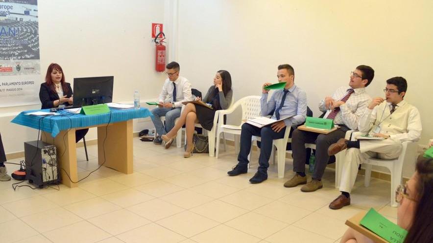 Cento studenti simulano il parlamento dell’Europa