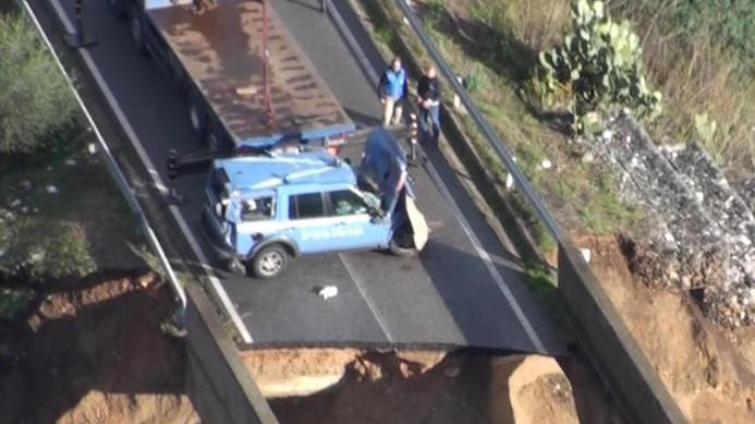 Ponte di Oloè, perquisizioni della polizia