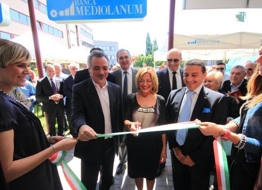 Taglio del nastro per Mediolanum 