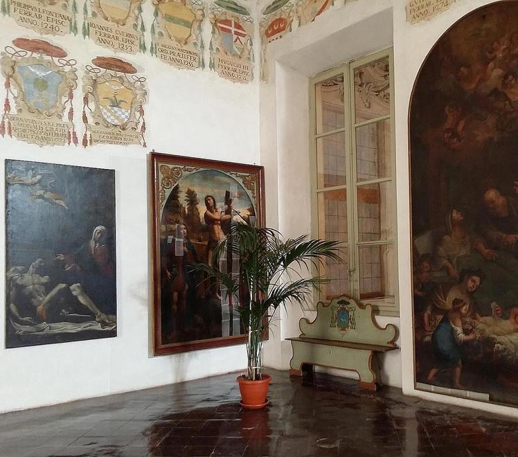 Rinviata la mostra di Sgarbi in arcivescovado 