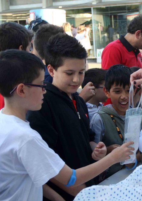 Centinaia alla Centrale Reggio Est 