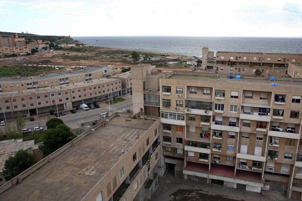 Sant’Elia si mobilita contro lo sfratto a una piccola famiglia 