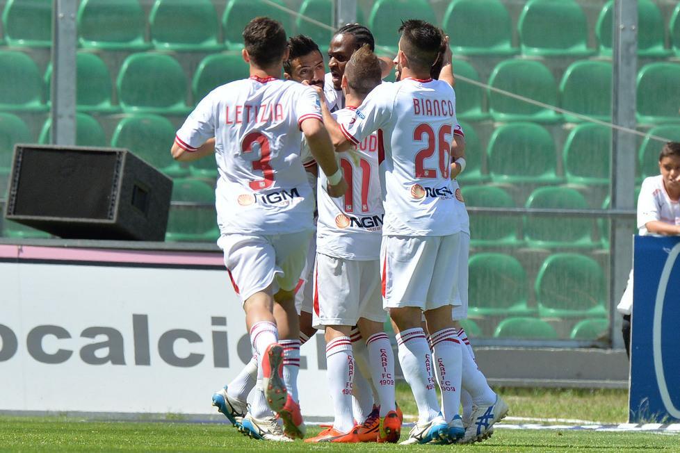 Calcio Serie B / Il Carpi si congeda battendo la Juve Stabia 