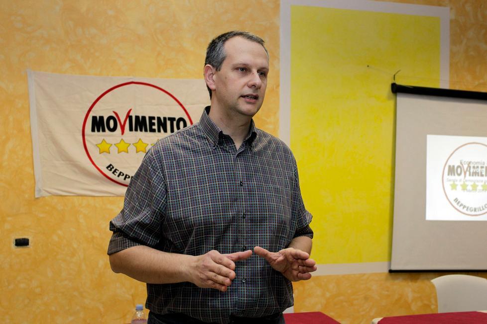 Bortolotti: «Voto a me contro la corruzione» 