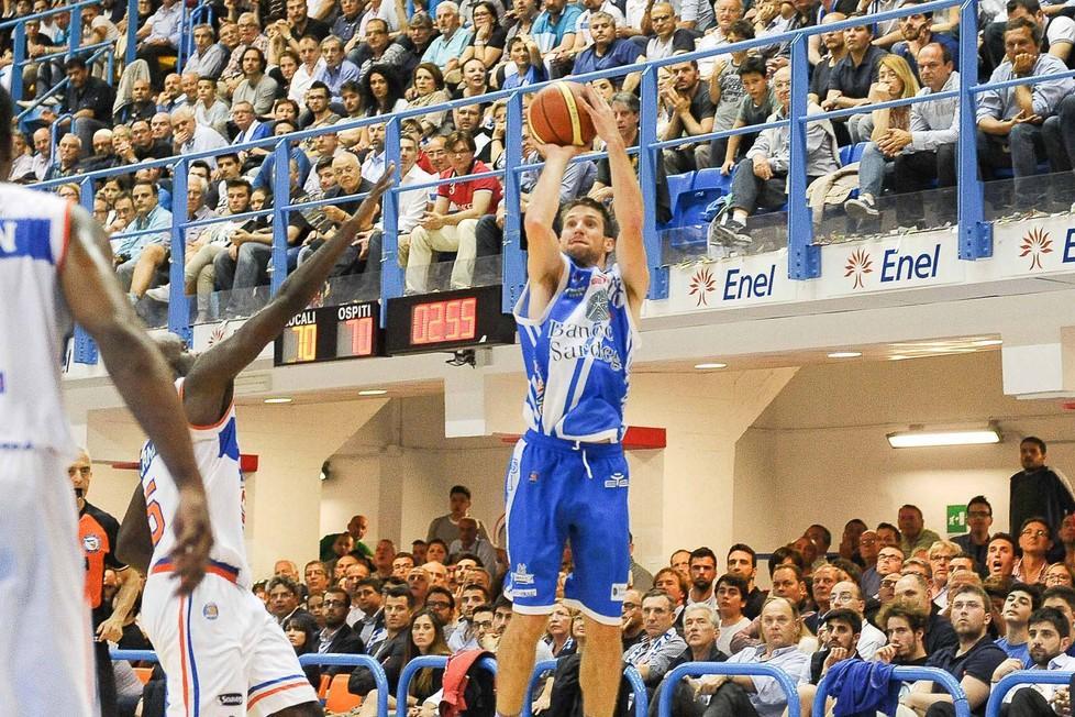 Playoff scudetto, la Dinamo perde gara 1 a Milano 