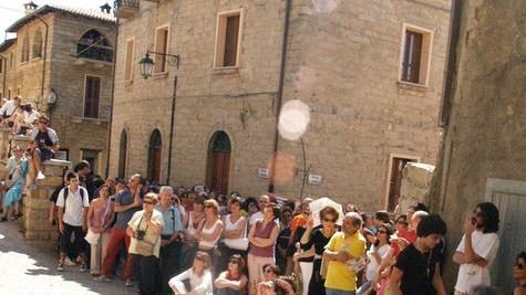 Le emozioni del raccontare si vivono a Gavoi