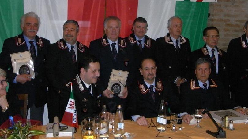 Festa tra colleghi ed ex per il bicentenario dell’Arma