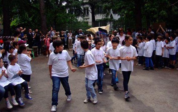 In mostra le opere di un anno dei bimbi della Carducci