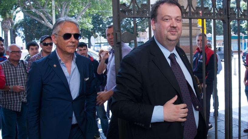 Cagliari, Silvestrone esposto in procura per gli attacchi sui social