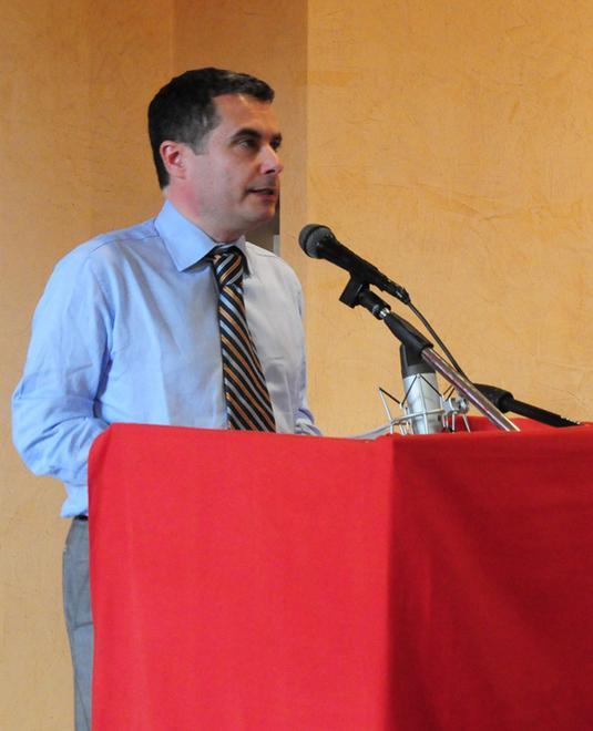 Il Pd all’unanimità: il congresso è rinviato a ottobre 