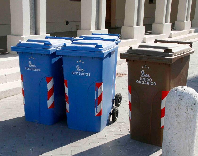 «Il Comune tassi meno le imprese» 