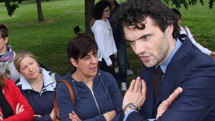 Alunni e prof a fianco dei loro presidi