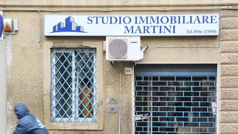 Attentato ad agenzia immobiliare