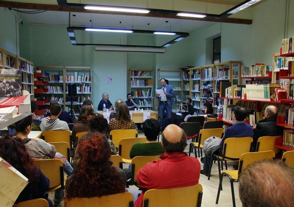 Il noir di Tetti “Mette pioggia” agli incontri in biblioteca