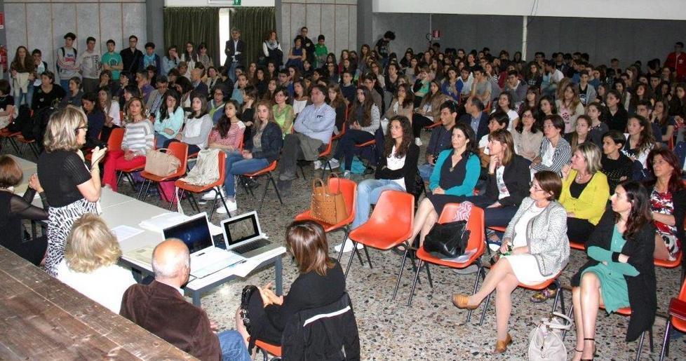 Un’anima creativa: l’Alberodimarta cresce con i ragazzi 