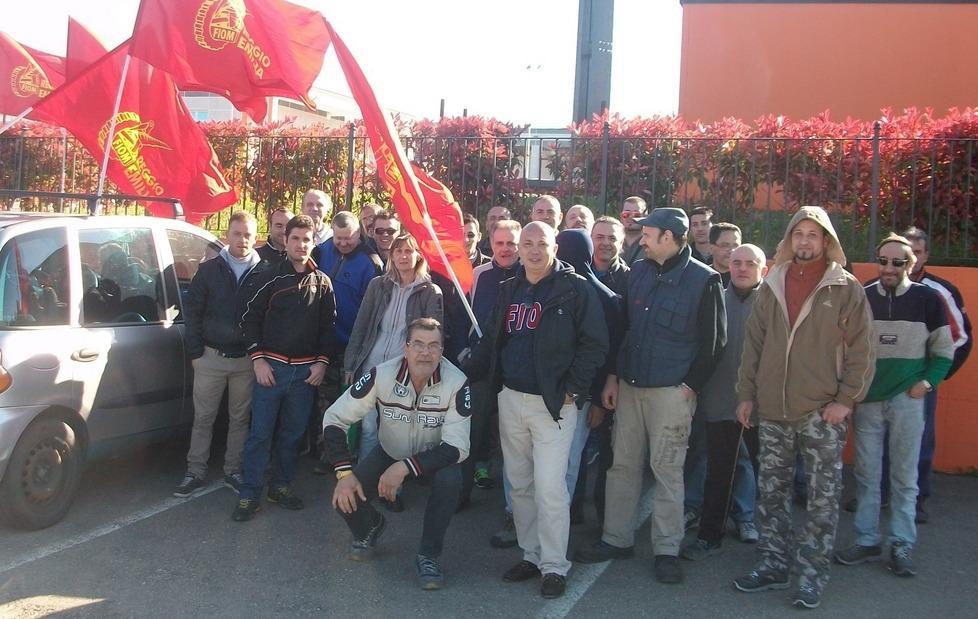 L’azienda rivede i progetti «La produzione resta qui» 