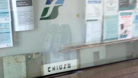 A Campiglia una stazione senza la biglietteria